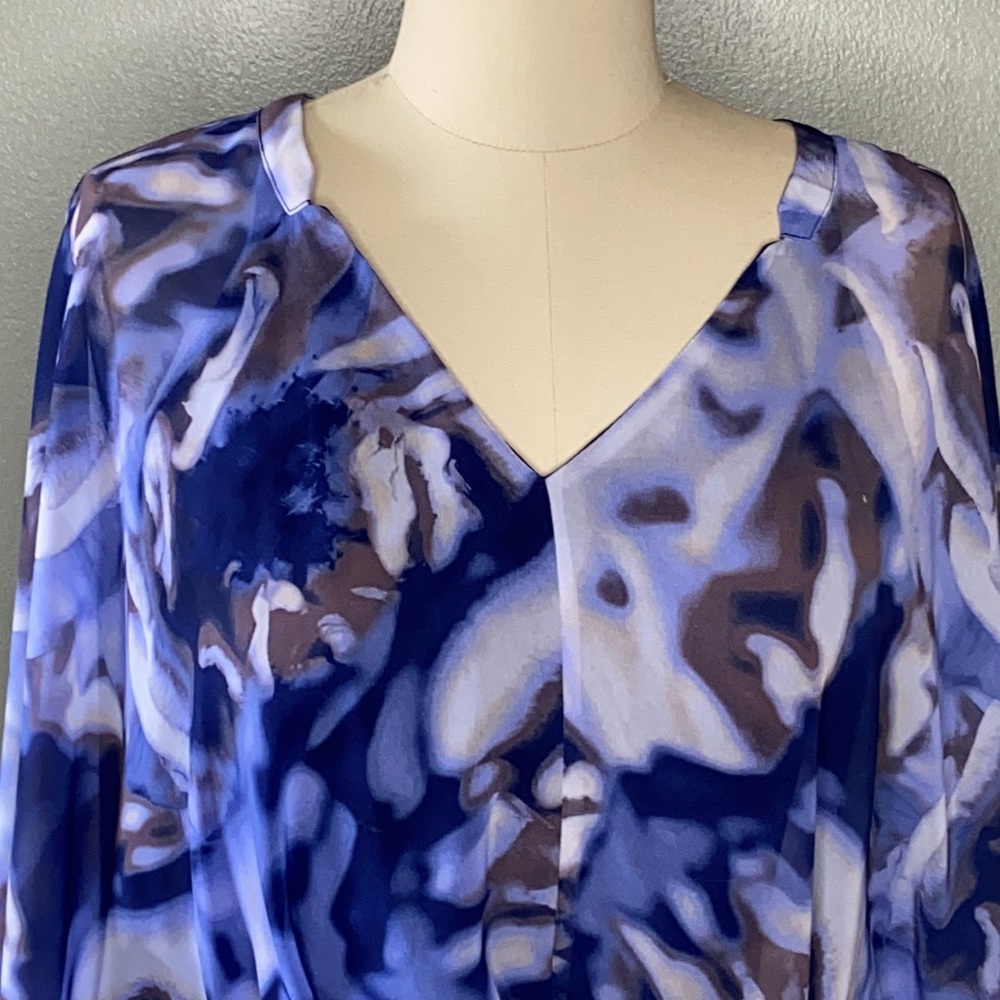 Jennifer Lopez butterfly blouse, size M - Picture 4 of 13